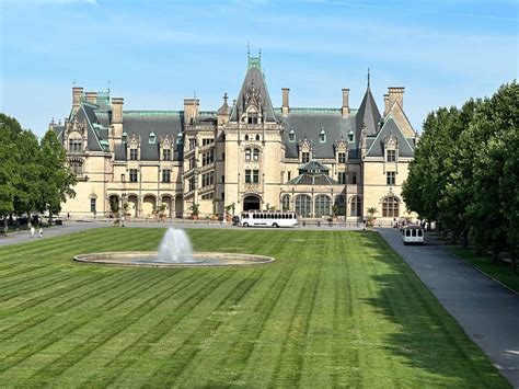 10 Largest Homes in America and How Much Each Costs - 24/7 Wall St.