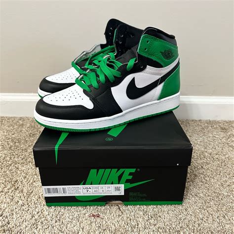 Jordan 1 retro high OG Lucky Green | Nike shoes jordans, Nike shoes ...