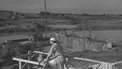 Tennessee Valley Tennessee Valley Authority 7,35%, Serie B, Bekannt