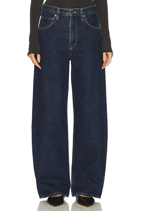 AGOLDE Low Curve Wide Leg Jeans in Pendulum | REVOLVE