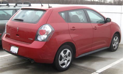 2010 Pontiac Vibe Base - 4dr Hatchback 2.4L Manual