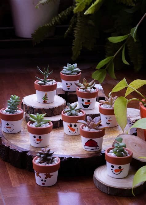 Get Miniature Terracotta Planter - Set of 10 at ₹ 650 | LBB Shop
