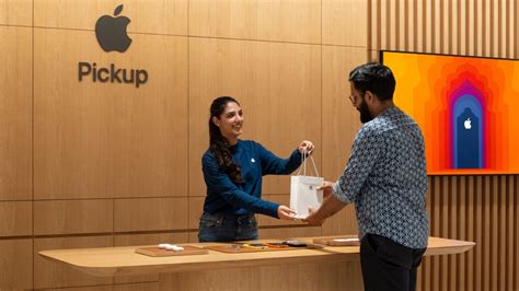 Apple Saket opens tomorrow in New Delhi: Check out what it looks like