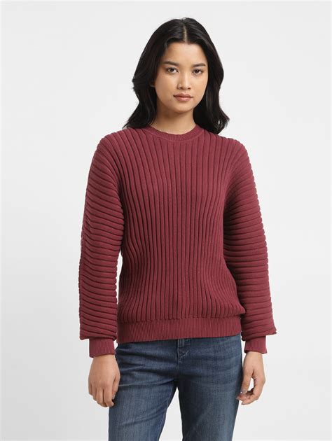 Women's Self Design Maroon Crew Neck Sweater – Levis India Store