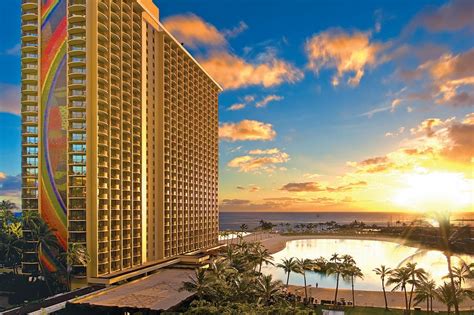 12 Honolulu Hotels to Experience the Best of Waikiki and the City