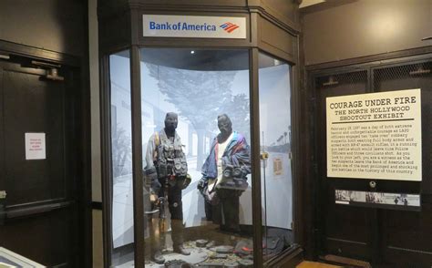 Policías se enfrentan a delincuentes fuertemente armados en North ...