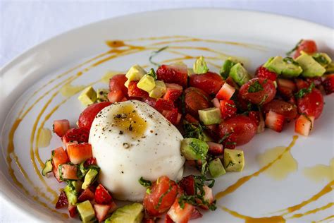 Dining at Sunset - Sunset Country Club - St. Louis, MO