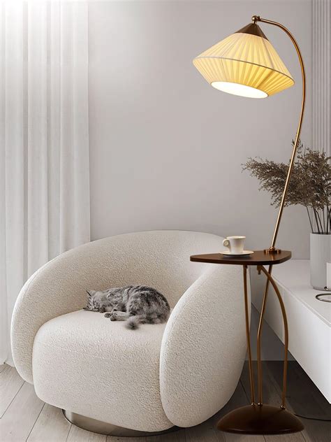 Curve With Table Floor Lamp – Vakkerlight