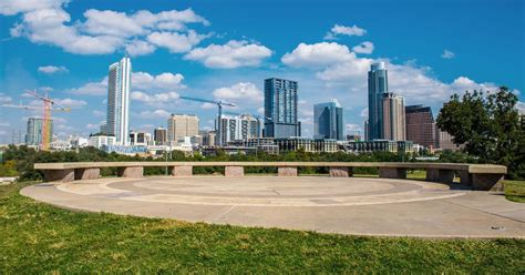 Cheap Car Rentals in Zilker, Austin from ₹ 421/day | Cheapflights
