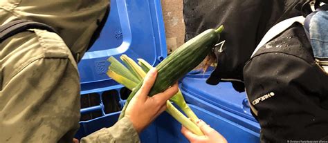 Food From The Trash Can: Will Dumpster Diving Soon Be Legal? | NewsClick
