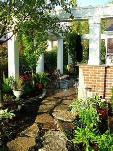 Cottage Garden Inc by Cottage Garden Traditional Landscape Cincinnati By Cottage Garden Inc