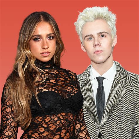 201 Good Questions to Ask Friends, From BFFs to New Pals | Glamour UK