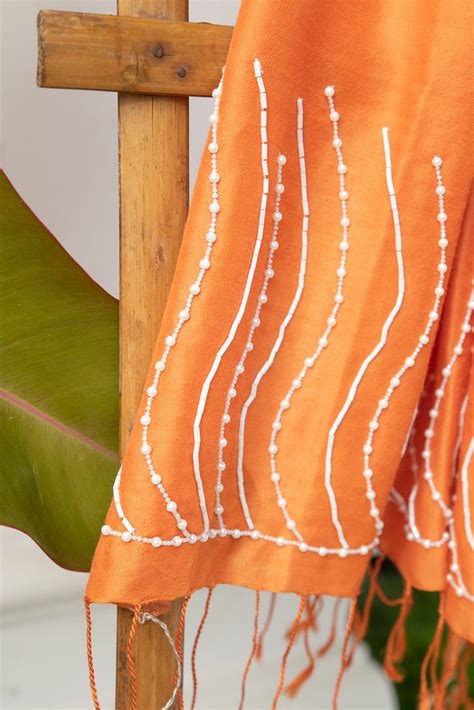 Rust Orange Silk Wool Hand Embroidered Stole – thesaffronsaga
