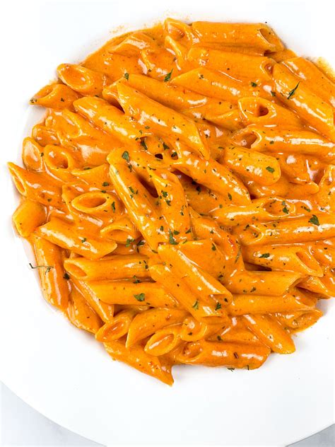 Gigi hadid pasta recipe with and without vodka bellyrulesthemind – Artofit