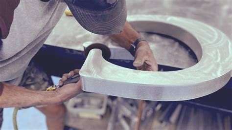 Technical Signs 的图像结果