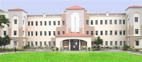 Top Engineering Colleges in Telangana - 2024 Rankings, Fees, Placement ...