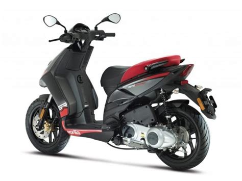 Aprilia SR 150 Race Edition Launched at Rs. 70,288 » Car Blog India