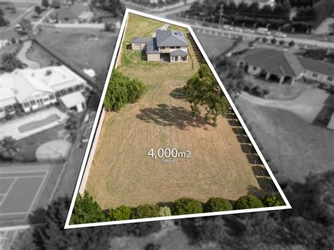 20 Rockleigh Park Road, Narre Warren North | OBrien Real Estate