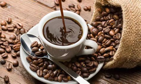 Does coffee prevent head and neck cancer?