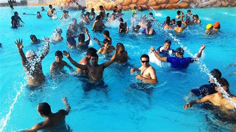 FABHOTEL PINE TREE (Noida) - Hotel Reviews, Photos, Rate Comparison ...