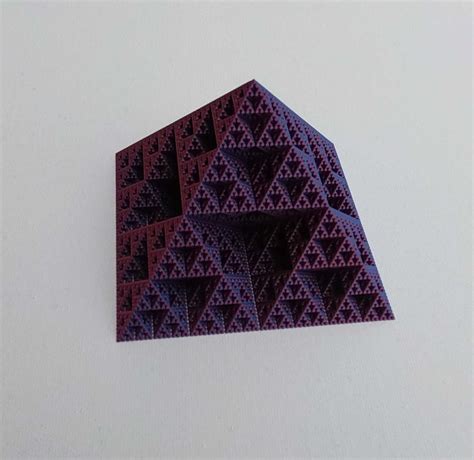 Sierpinski Pyramid Large. – TinypixelMapper