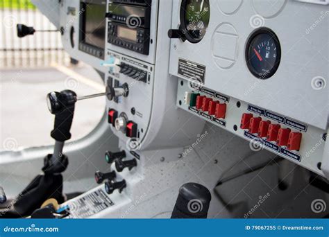 Small Plane Cockpit Controls 的图像结果
