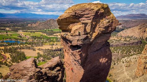 View from Misery Ridge Trail, Smith Rock State Park | ProArtInc