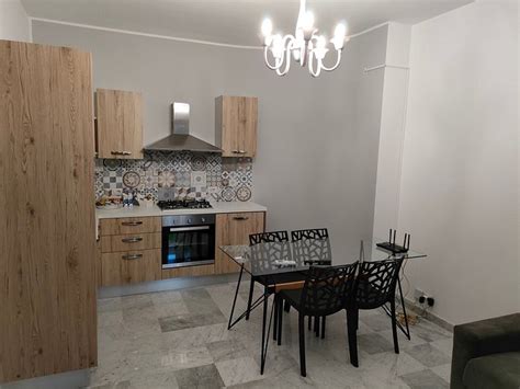 SUITE IN CITTÀ RESIDENCE (Isernia) - B&B Reviews, Photos, Rate ...