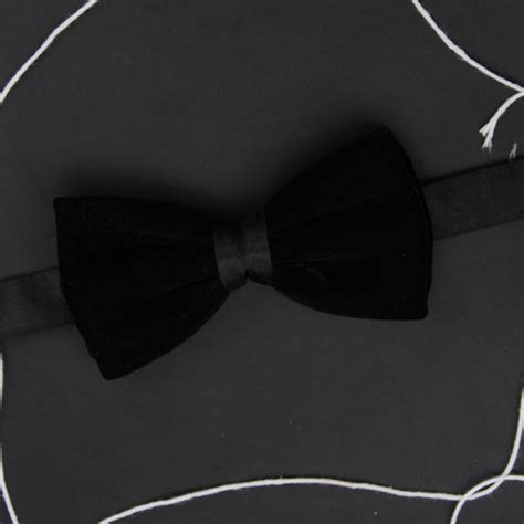 Buy Bow Ties for Men Online in India | Peluche.in