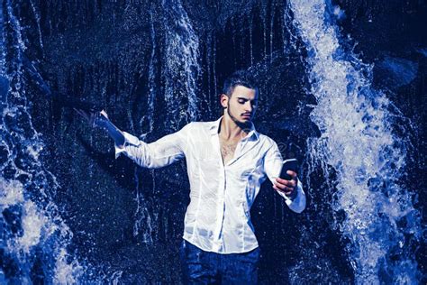 Electronic Working Model Project 的图像结果