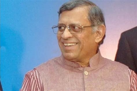 TN Congress Charitable Trust members appointed by Sonia: Gurumurthy