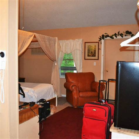 THE CUB MOTEL (Cosby) - Inn Reviews & Photos - Tripadvisor