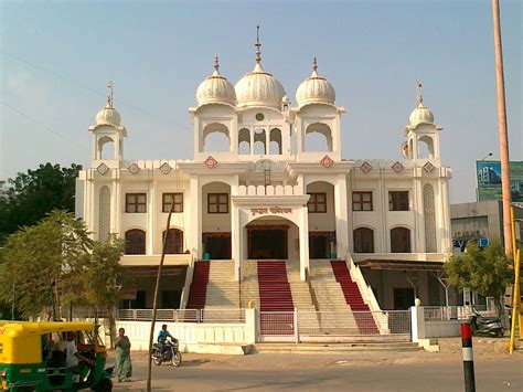 Gurudwara Govindadham, India Sikh temple | Spiritual: Temples in India & abroad | Pinterest ...
