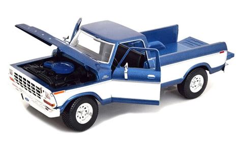 Maisto 1979 Ford F150 Pick-up (Scale 1:18) – Krazy Caterpillar
