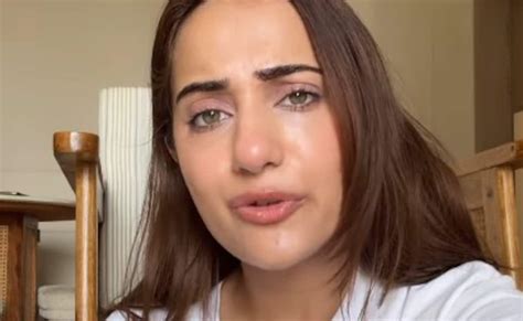 एक्ट्रेस के नाम पर फर्जीवाड़ा, फैन्स से पैसे मांग रहा साइबर बदमाश ...