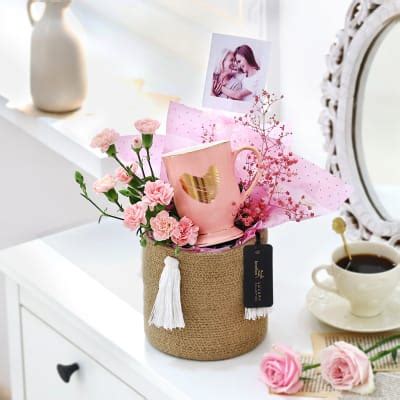 Timeless Bonds: Order Birthday Flowers Online | Interflora India