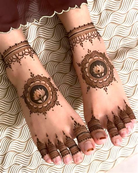 100+ Stylish Leg Mehndi Design: Elegant Patterns For Your Feet