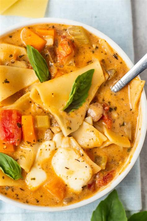 Vegetarian Lasagne Soup - Easy Cheesy Vegetarian