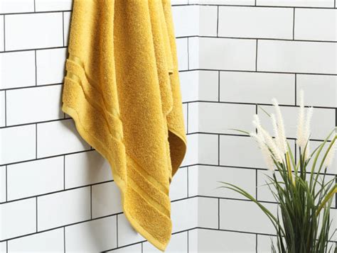 Towels - Buy Towels Online in India at Discounted Rates | Spaces India ...