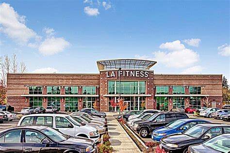 Track Record - Recently Closed Transactions | NNN Fitness