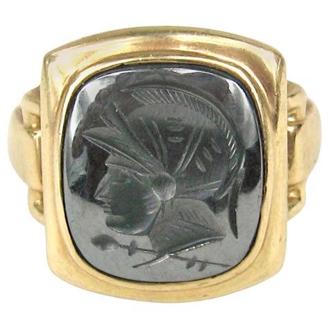 10k Gold Vintage Signet Style Black Onyx Intaglio Ring For Sale at 1stDibs