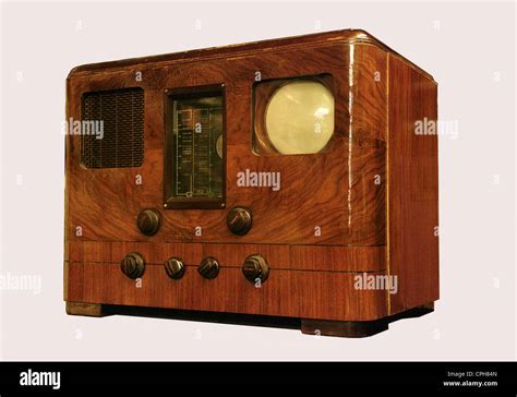 First TV Set 的图像结果