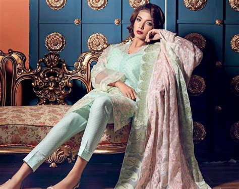 Gul Ahmed Luxury Chiffon Collection - Light Green 3 Pc Premium Embroid ...