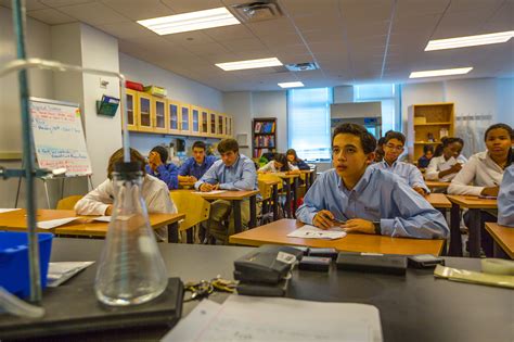 Léman Manhattan | Morris Street Campus (Grades 6-12)