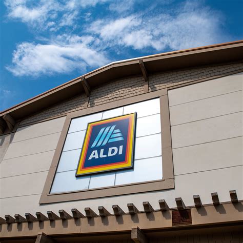 Aldi's New Immersion Blender Is The Best $15 You'll Spend - Men's Journal