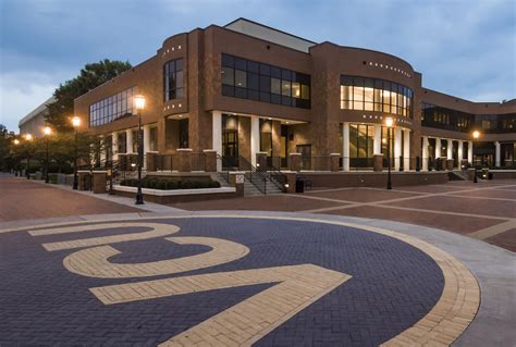 VCU will reopen in phases following winter break; spring classes to ...