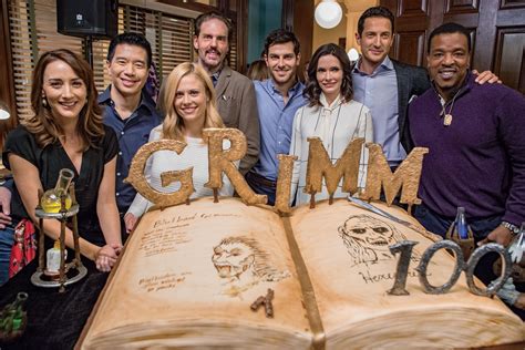 Comic Con | Grimm cast, Grimm tv, Grimm season