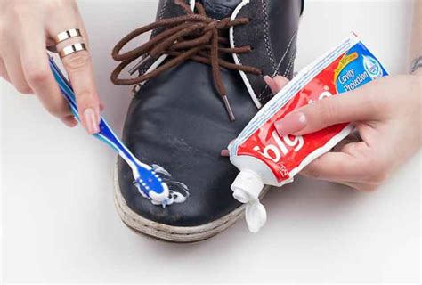 How To Clean Sneakers Without Washing Them