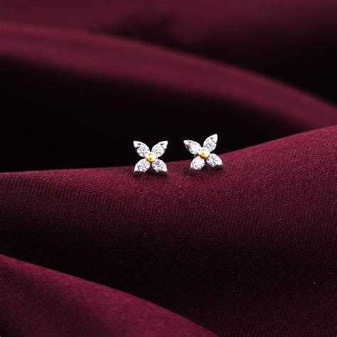 Buy White Gold & Lab Grown Diamond Jewellery – Heer by GIVA