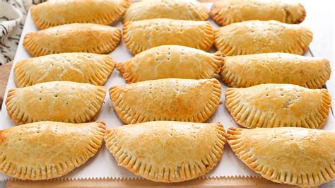 Meat Pie recipe - KikiFoodies